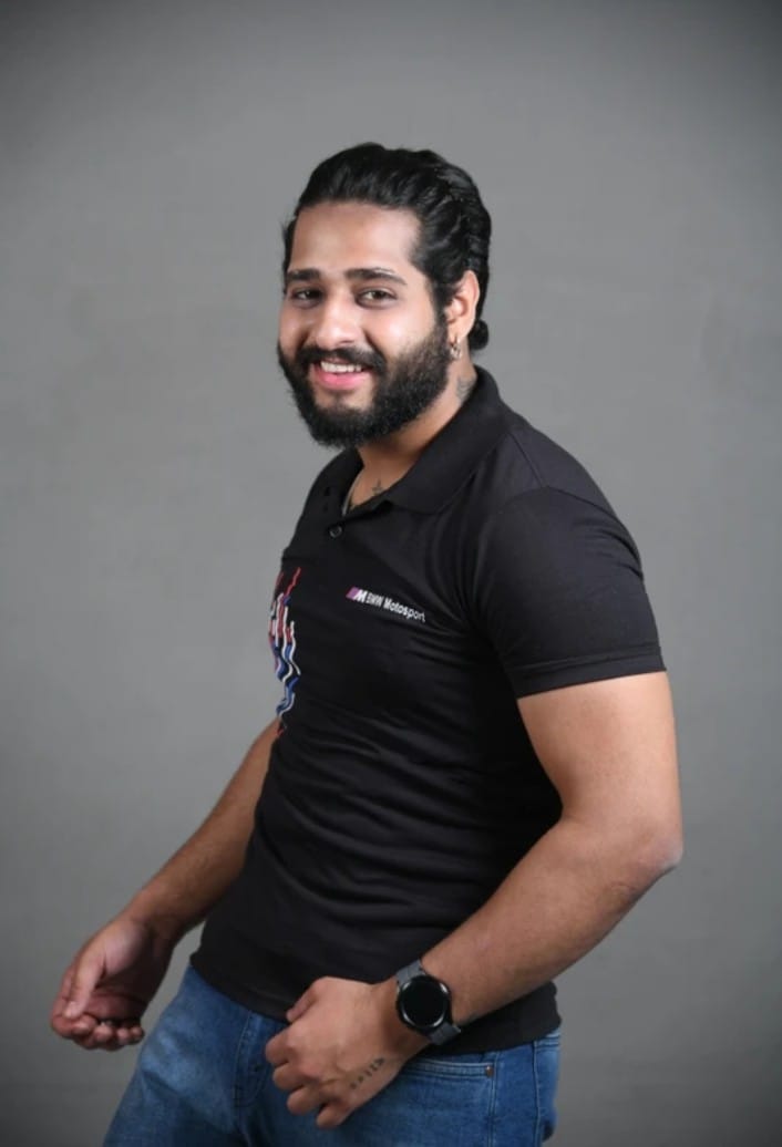 Polo Neck T-SHIRT